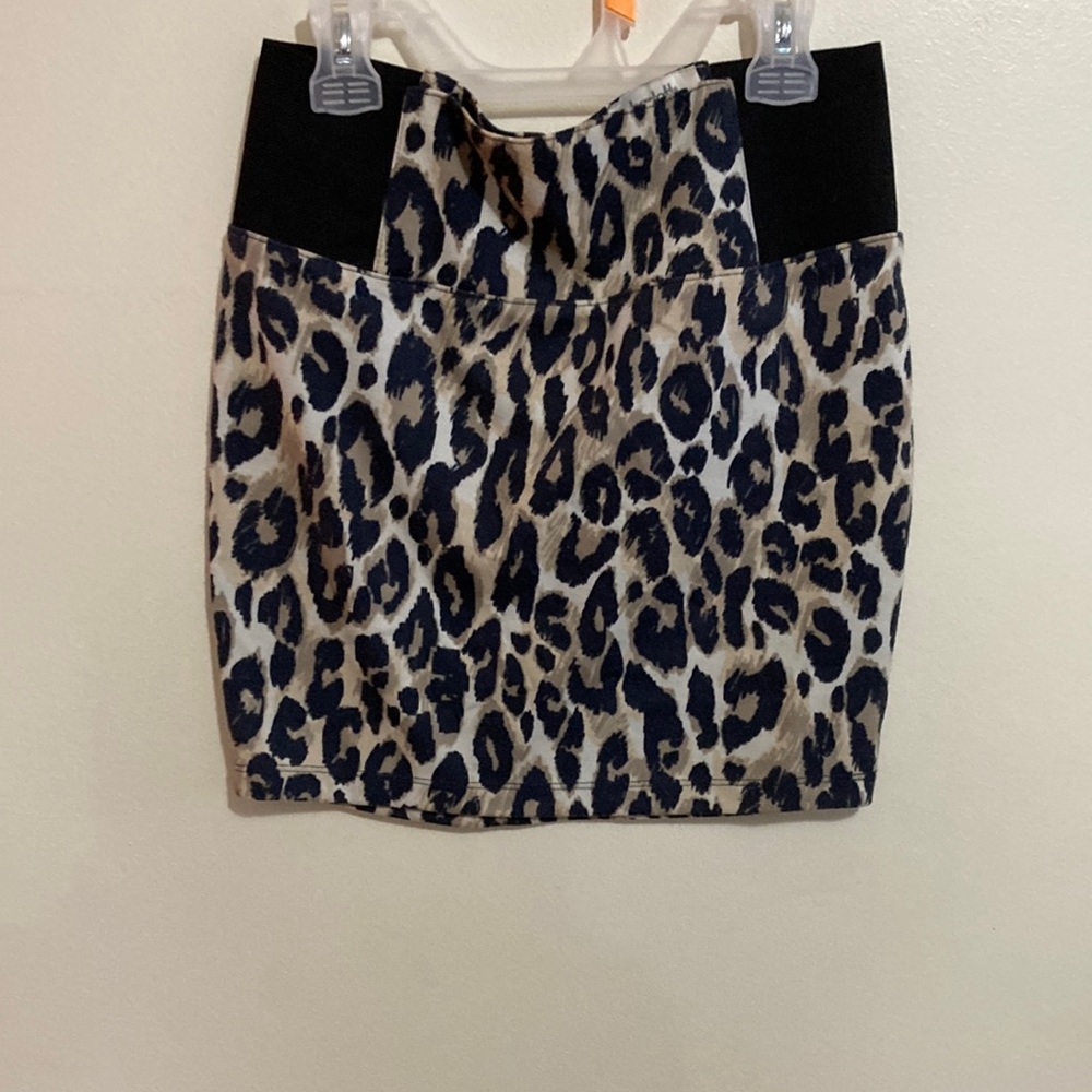 Cheeta print skirt